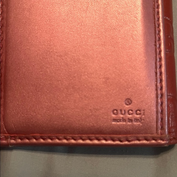 Gucci Red Leather Heart Clasp Wallet - Picture 8 of 13